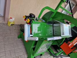 Άλλος εξοπλισμός Widiam Combi 700, s vynášecím  |  Επεξεργασία υπολειμμάτων ξύλου | Μηχανήματα ξυλουργικών εργασιών | Drekos Made s.r.o