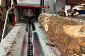 Δισκοπριόνι παρύφωσης TD-500 KB |  Μηχανήματα πριονιστηρίου | Μηχανήματα ξυλουργικών εργασιών | Drekos Made s.r.o