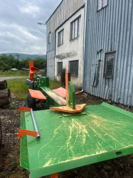 Τεμαχιστής Tark -50  |  Επεξεργασία υπολειμμάτων ξύλου | Μηχανήματα ξυλουργικών εργασιών | Drekos Made s.r.o